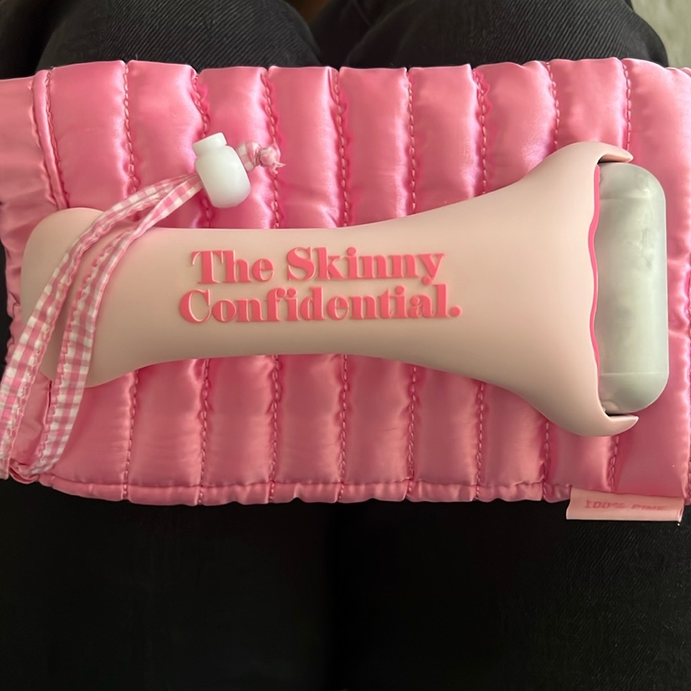 The Skinny Confidential Ice Roller and Sleeping Bag